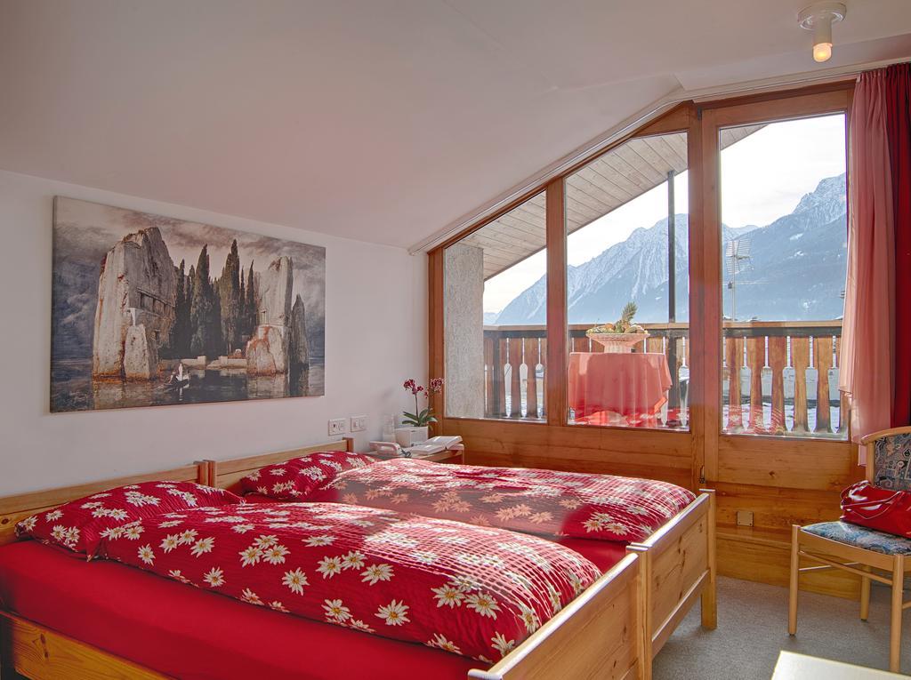 Poschiavo Suisse Hotel & Traditional Fondue Stube מראה חיצוני תמונה