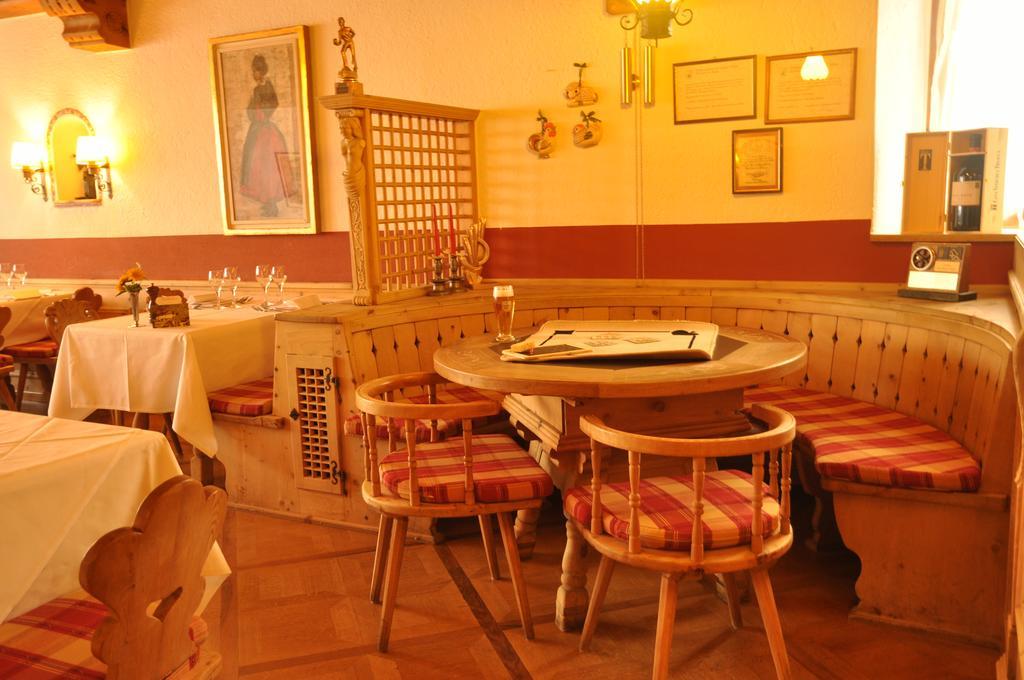 Poschiavo Suisse Hotel & Traditional Fondue Stube מראה חיצוני תמונה
