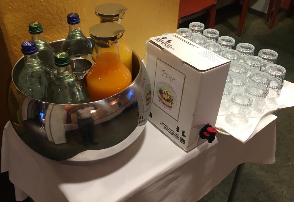 Poschiavo Suisse Hotel & Traditional Fondue Stube מראה חיצוני תמונה